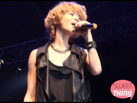 [fancam] 101023 SHINee taemin - replay @ Kpop night in Singapore