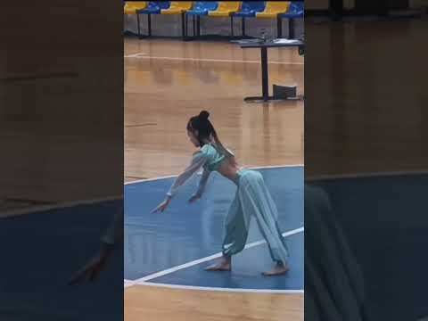 Акробатический танец #девушка #студиятанца #танцы #хореограф #star #сыктывкар #дети #тренер