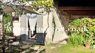 preview picture of video 'In Mouriès in the Alpilles, gite with shared pool and private courtyard.  Sleeps 2 + baby'