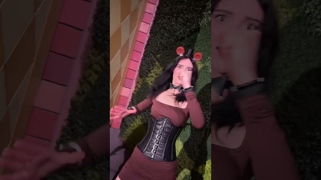 HHN FNAF Cosplay Group🐻 #fnaf #hhn #halloweenhorrornights #fivenightsatfreddys #fnafcosplay