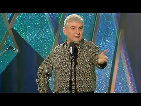 Jak Donutil a Zedníček sbírali hlášení místního rozhlasu