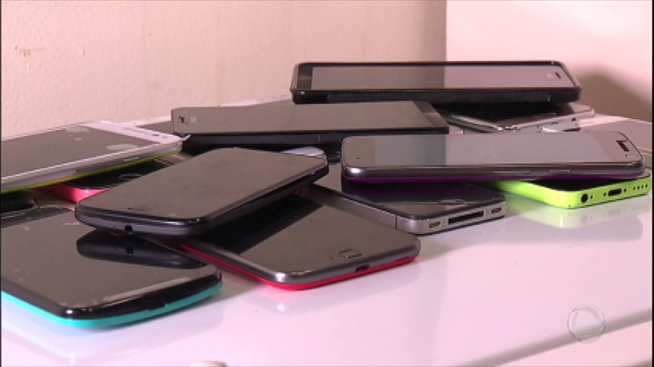 Mercadorias roubadas são vendidas em feirões do crime no RJ