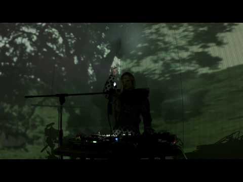 IMPATV 246 - VICTORIA MACARTE- FOLKCORE - FULL SET