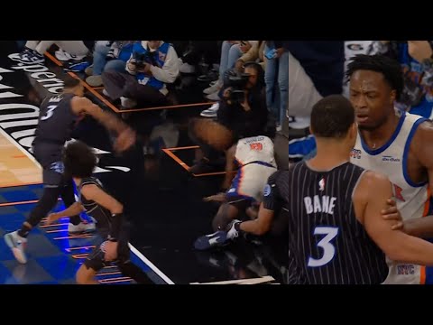 Desmond Bane throws the ball at OG Anunoby for no reason 😂