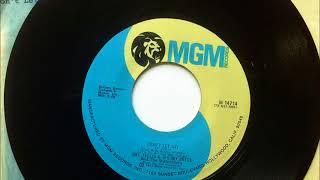 Don&#39;t Let Go , Mel Tillis &amp; Sherry Bryce , 1974