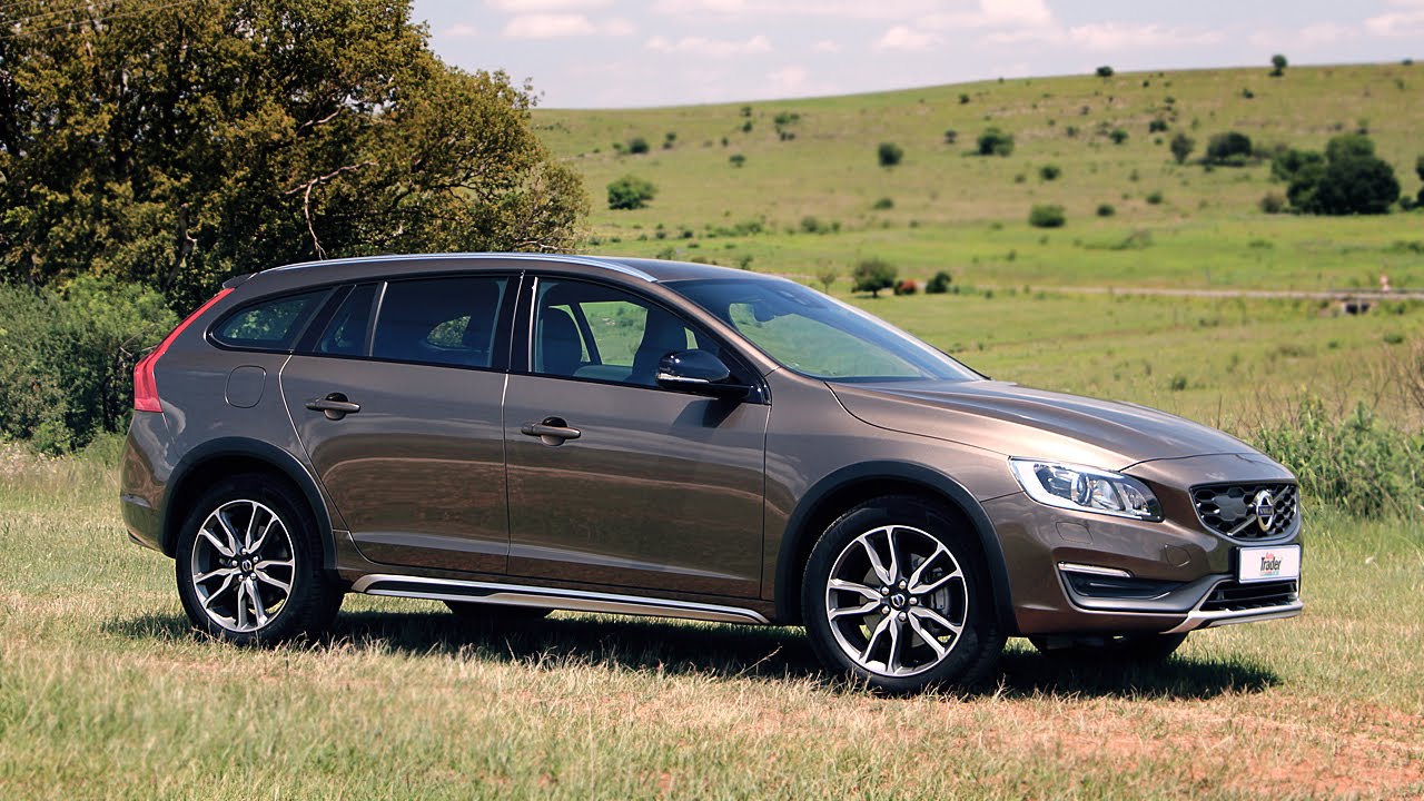 2016 Volvo V60 D4 Cross Country - Car Review