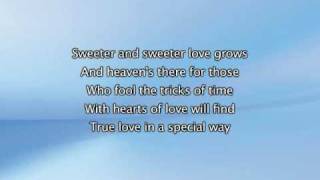 Beyonce - The Closer I Get To You Feat Luther Vandross, Lyrics In Video