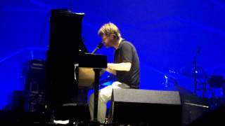 Thom Yorke - Everything In Its Right Place - Atoms For Peace, Chicago 4.10.10
