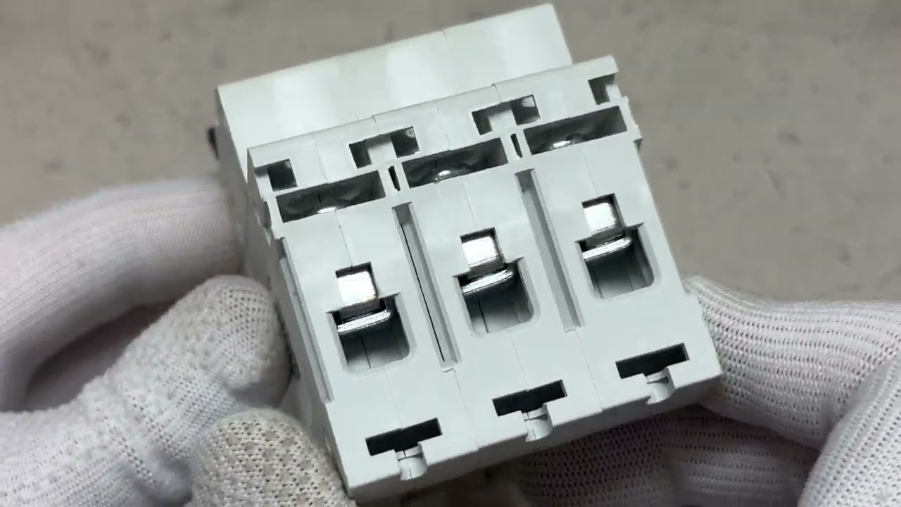 Автоматический выключатель ПРОМФАКТОР ECO FB1-63 3P C 50A 6кА FB1C3050