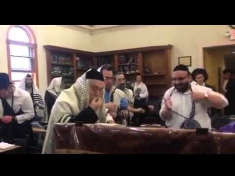 Satmar Dayan of Lakewood On Lag B'Omer