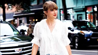 Download lagu Tour Taylor Swift’s Famous New York Cornelia Street Townhouse (Exclusive) mp3
