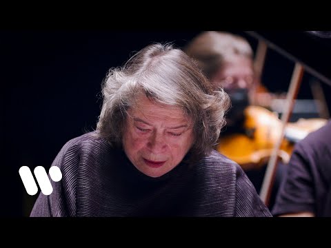 Elisabeth Leonskaja and OJF play Beethoven: Piano Concerto No. 5 “Emperor”: II. Adagio