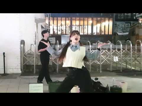 20221005 192350 YuKagawa#유카가와,ShinHwa#강신화&ChanWook#이찬욱 Hongdae Busking 홍대 버스킹 SnowHorse#눈말