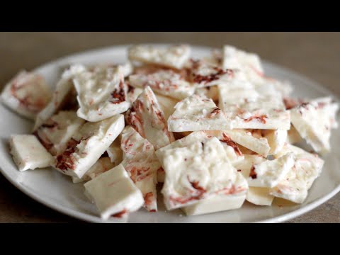 download lagu mp3 mp4 Peppermint Bark Without White Chocolate, download lagu Peppermint Bark Without White Chocolate gratis, unduh video klip Peppermint Bark Without White Chocolate