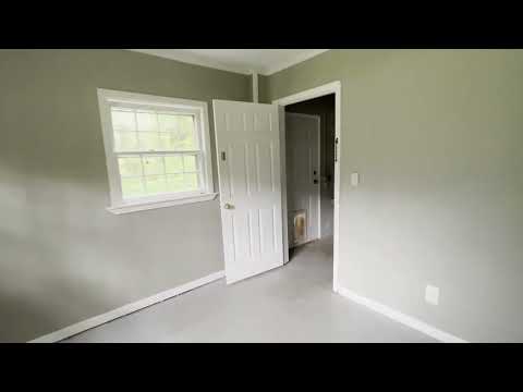 Room in 4 Bedroom Home at Pinedale Dr property video