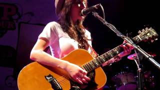 Kate Voegele "Playing with my heart" LIVE
