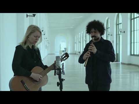 Danish Folk Song - Sara Grabow & Canberk Ulaş - Der Staar en Lind