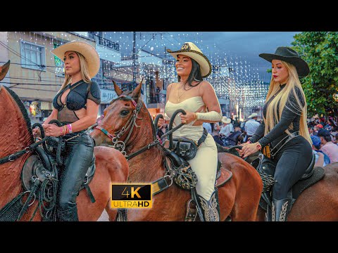 Increíble CABALGATA de Fin de Año en Caicedonia - Valle 🐴 COLOMBIA 2023
