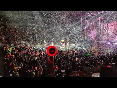 190723 TWICE in Chicago - The End clip