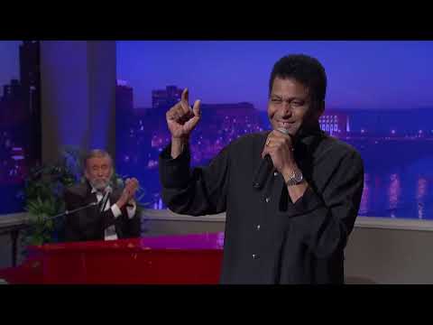 Charley Pride - "Roll On Mississippi" (Live on CabaRay Nashville)