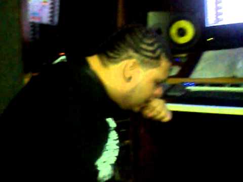 El flowChy ft polakan - en el studio de pichy boy grabando