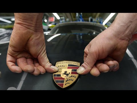 , title : 'Building Porsche 911 by Hands in Germany’s Best Factory -  Production Line'