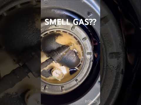 Smelling gas? Check this first😉 #bmw #fail #e90 #mechanic #328i #335i
