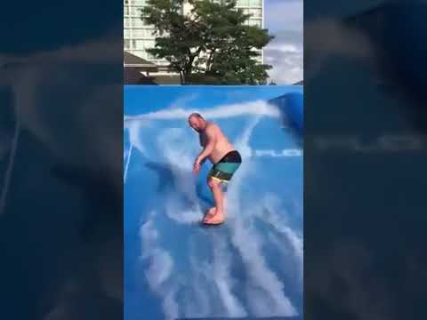 Суровый водный аттракцион