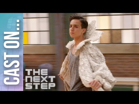 Cast On: Julian Elia (Elliot) - The Next Step