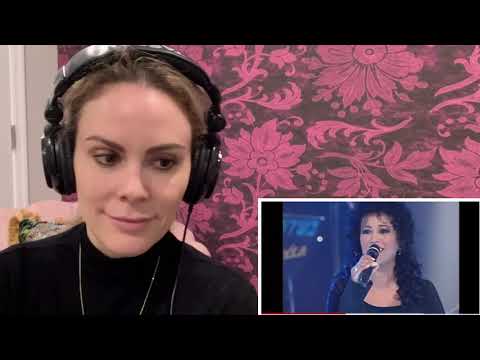 Emmy winning singer reacts to Ofra Haza “Ba Mizrach Shelanu” live on Dan Shilon (1998) [Miki’s Tips]