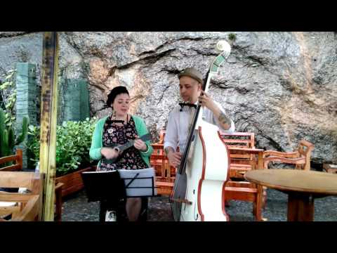 On The Sunny Side Of The Street - Digga Digga Duo - Ukulele Aloha Rio