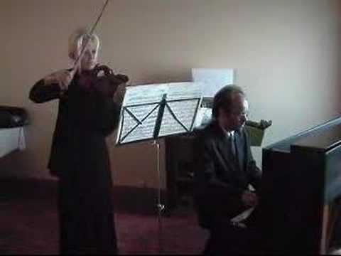 Linda Lampenius and Timo Koskinen playing Grieg