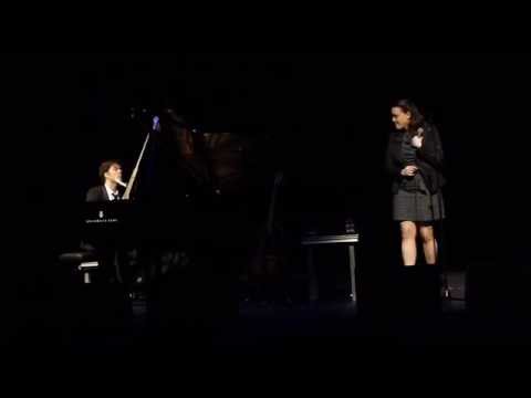 Rufus Wainwright with Lucy Wainwright Roche - Hallelujah (Vienna 28/03/2014)