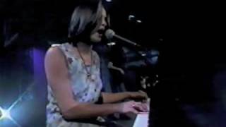Chantal Kreviazuk | God Made Me | Hot Off The Docks 98