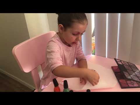 Rainbow nails tutorial by Bella Moretti