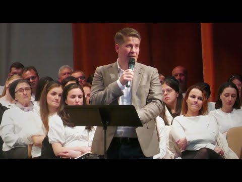 Cristi Boariu - De ce să fii bun doar de Crăciun?