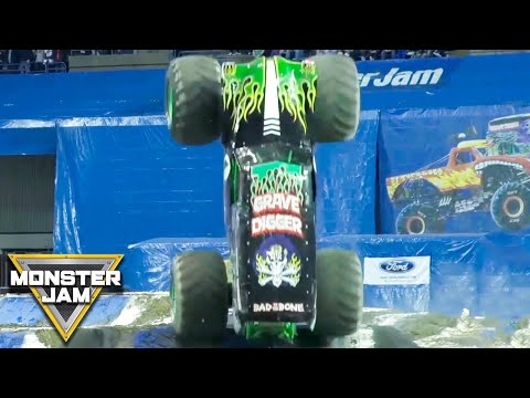 Grave Digger Driver Krysten Anderson's Wheelie | Tacoma 2018 | Monster Jam