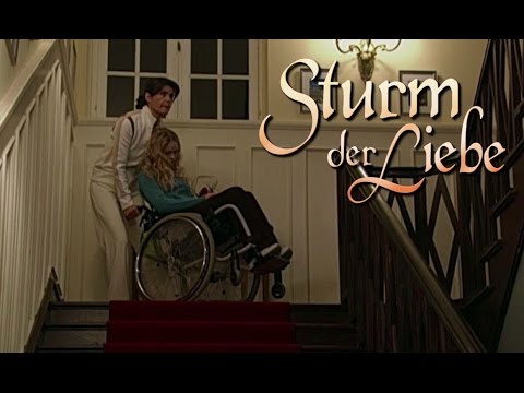 Barbara stürzt Miriam die Treppe hinunter - Sturm der Liebe - Spannende Momente