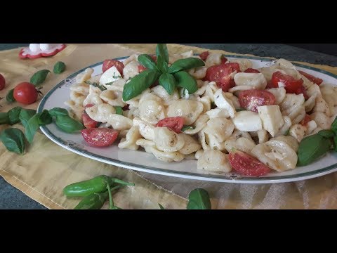 ORECCHIETTE ALLA CRUDAIOLA FATTE IN CASA ...i sapori della nostra amata Puglia!