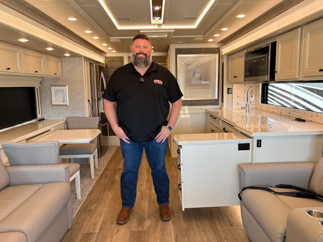 Preview image of 2023 Tiffin Phaeton 40IH (17N221229) youtube video