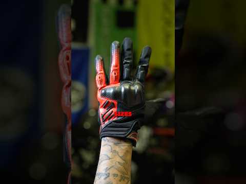 FULL CARBON GLOVE