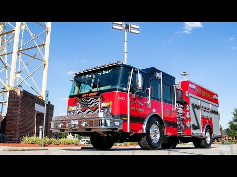 Walk Around of Raft Swamp Fire Rescue's Typhoon Custom Rescue Pumper - SO143901