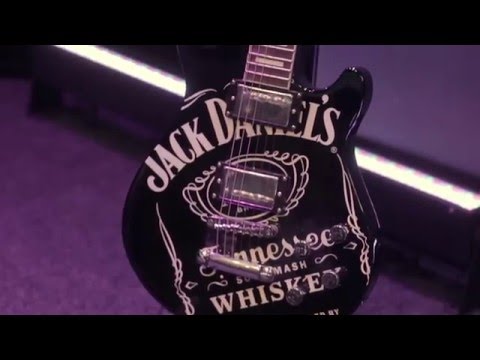 525 Live Sessions: οι Imam Baildi κληρώνουν την κιθάρα Jack Daniel's | En Lefko 87.7