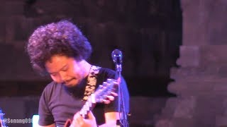 Download lagu Payung Teduh - KIta Adalah Sisa Sisa Keikhlasan yg Tak Diikhlaskan @ Prambanan Jazz 2017 [HD] mp3