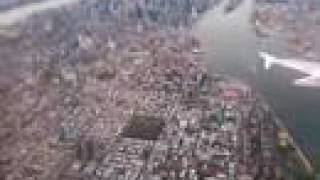 Amazing landing at New York La Guardia