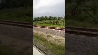Download lagu Naik kereta api sambil melihat pemandangan (caption and uploaded by Dylan Enod) mp3