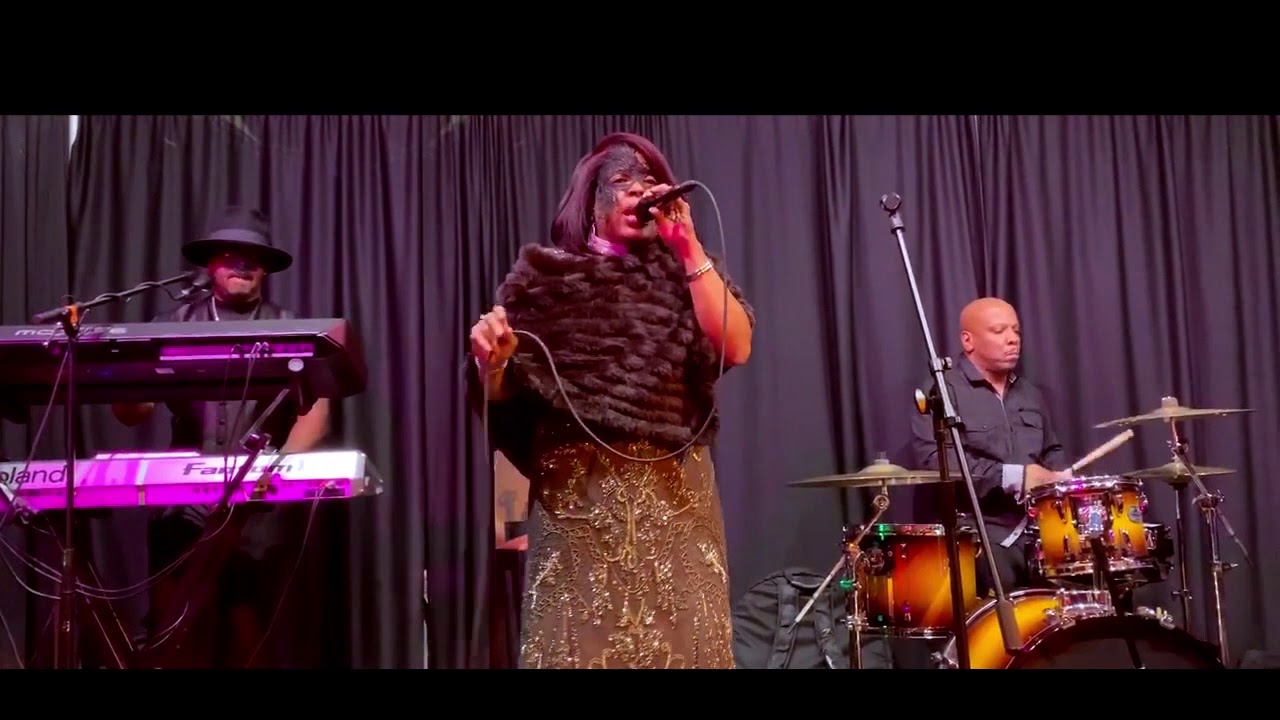 Promotional video thumbnail 3 for Miz Floes/jazzy sol
