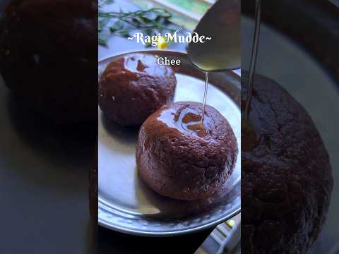 Super Healthy South Indian Ragi Mudde Recipe | Ragi Sangati #shorts #ragiball #fingermillet