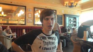 Na`Vi.Counter-Strike in Heathrow airport (with Eng subs)