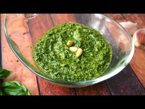 SALSA PESTO CASERA CON PIÑONES para pastas y ensaladas